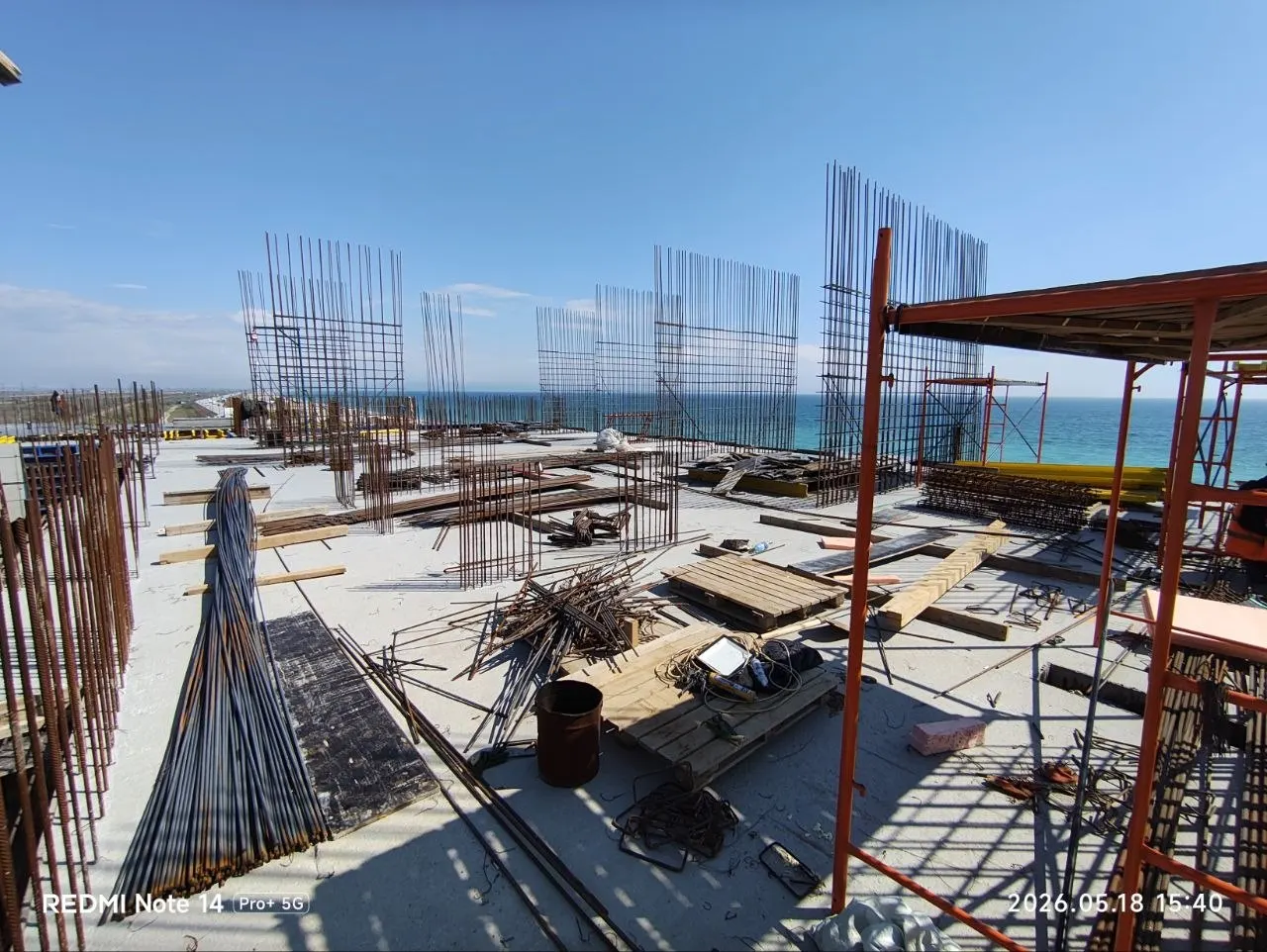 Ход строительства Beriy Palace: май 2026, территория